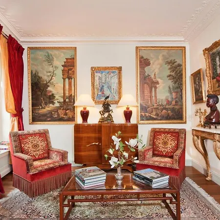 Apartment Penthievre