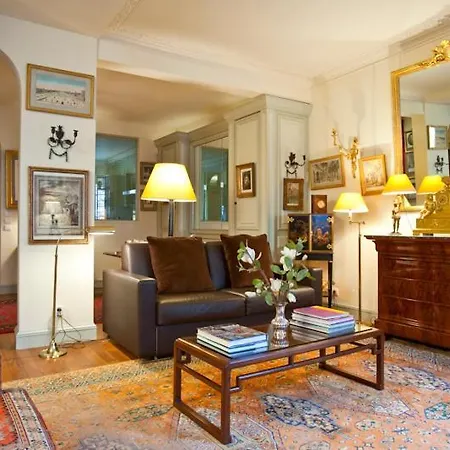 Apartment Penthievre Paris
